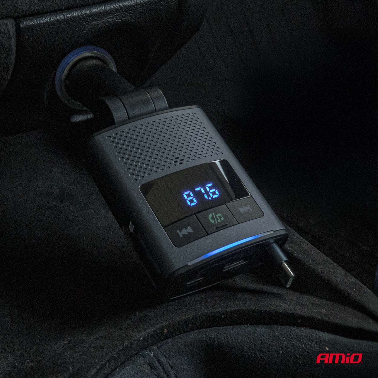 Avtomobilski FM oddajnik, 1x USB-A, 1x USB-C, 12V 24V, AMIO-04656 - slika 3